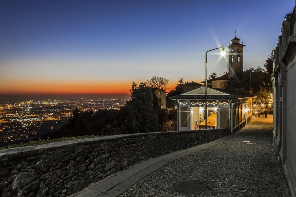 Porta Dipinta House Bergamo Alta Lägenhet Rum bild